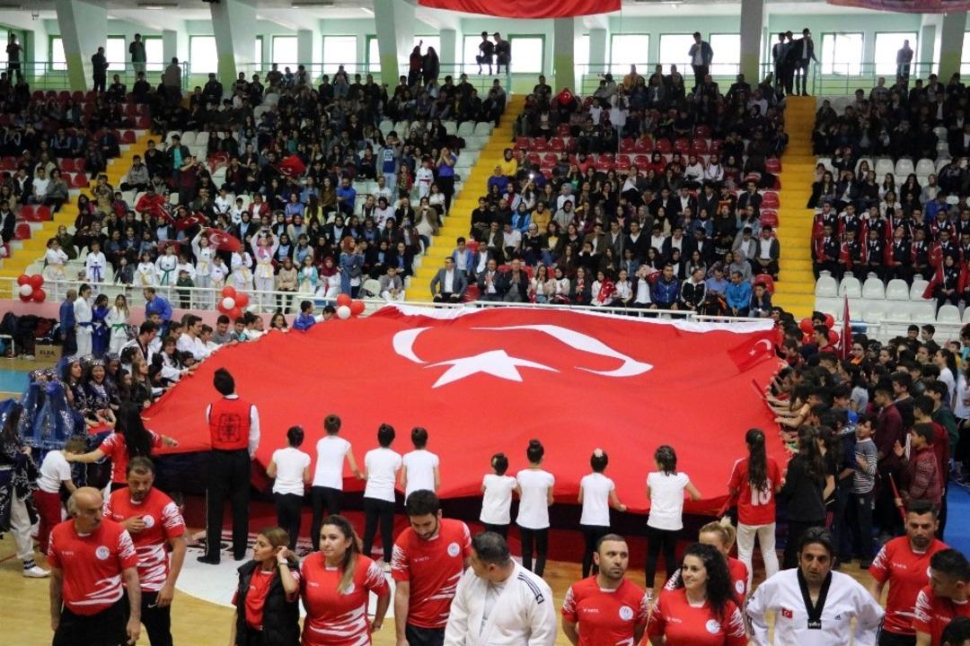 Yozgat&rsquo;ta 19 Mayıs coşkuyla kutlandı