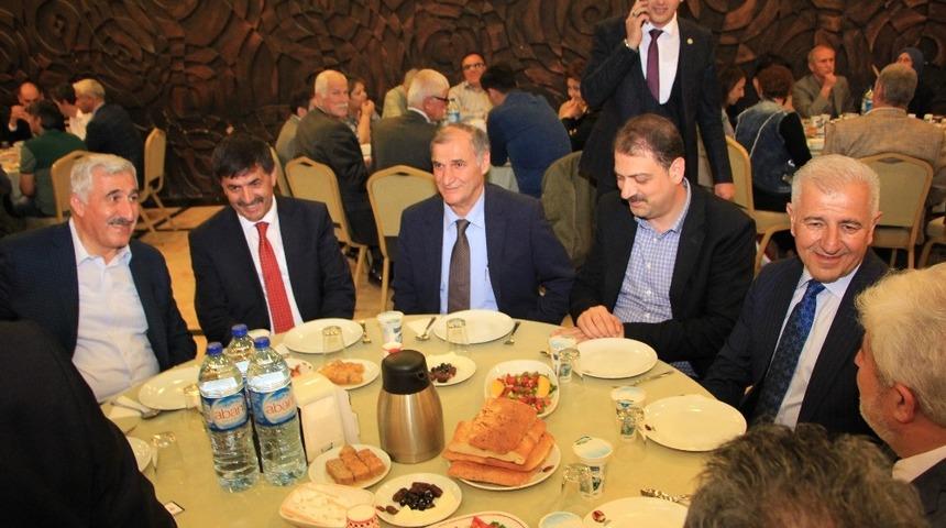 Ankara’daki Erzincanlılar iftarda biraraya geldi