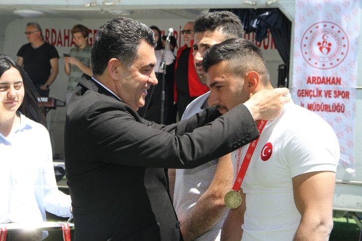 Ardahan’da 19 Mayıs coşkusu G2