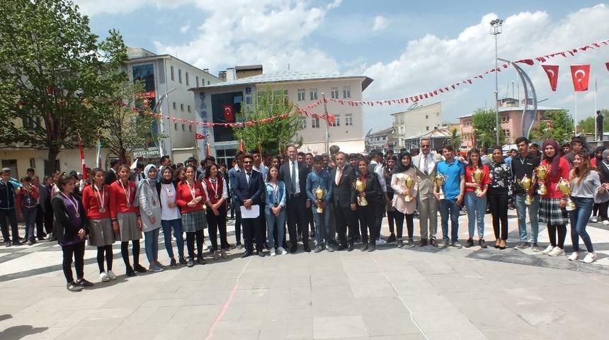 Malazgirt&rsquo;te 19 Mayıs coşkusu