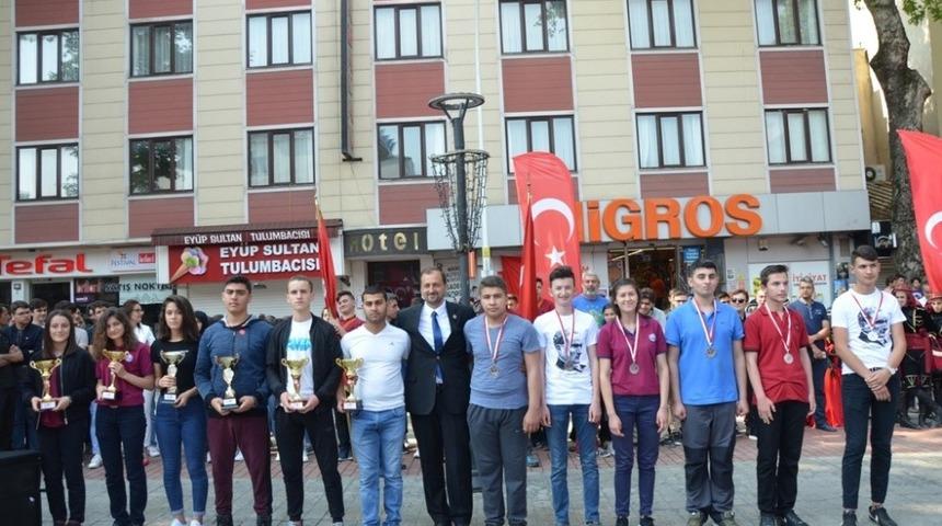 İznik&rsquo;te 19 Mayıs kutlandı