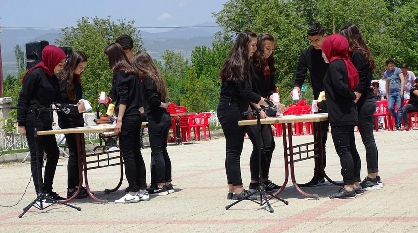 Hisarcık&rsquo;lı &ouml;ğrencilerin bardak ritim &ccedil;alışması