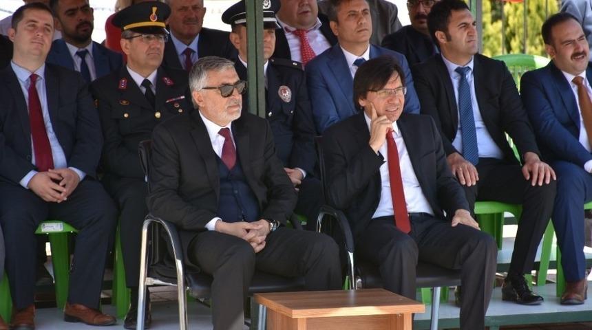 İn&ouml;n&uuml;&rsquo;de 19 Mayıs coşku i&ccedil;erisinde kutlandı