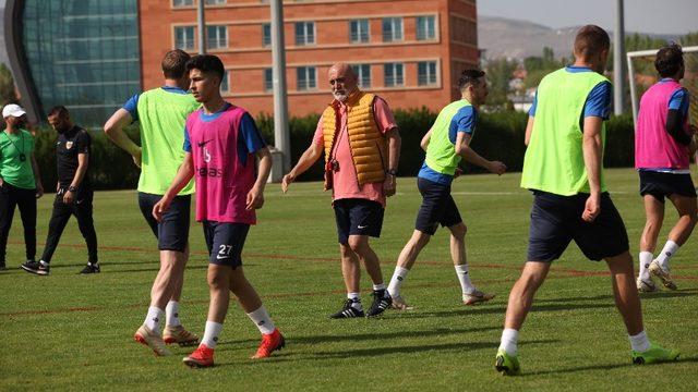 Kayserispor’da sürpriz kadro