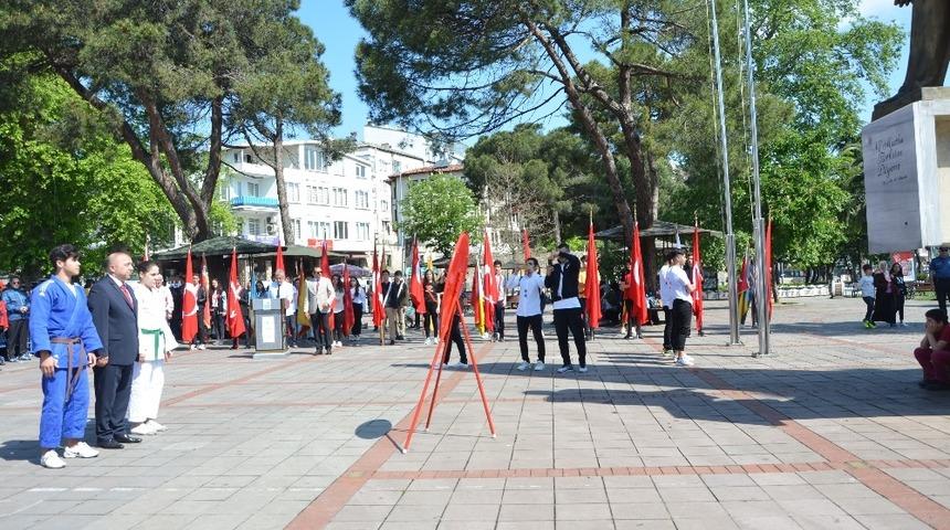 100. yılda 100. coşku