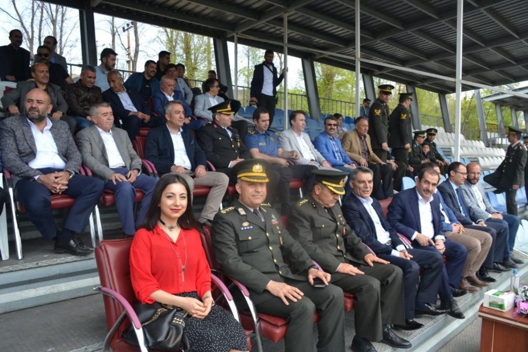 Tatvan&rsquo;da 19 Mayıs coşkusu