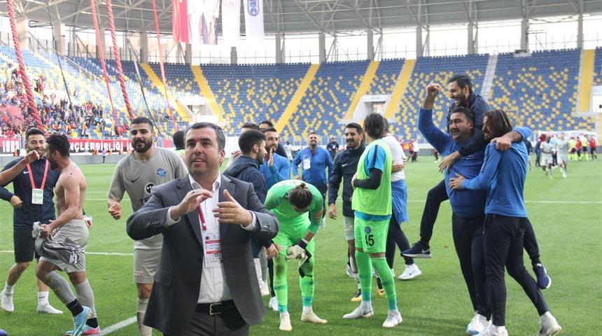 Adana Demirspor'da play-off sevinci ağlattı