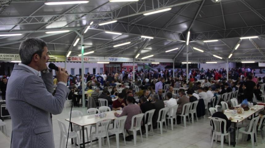 Dondurma k&ouml;yl&uuml;leri 11. iftar yemeğinde buluştu