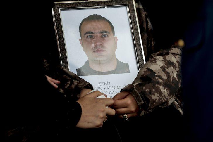 Şanlıurfa'da şehit olan komiser yardımcısı Şükrü Can Kayadibi son yolculuğuna uğurlandı G1