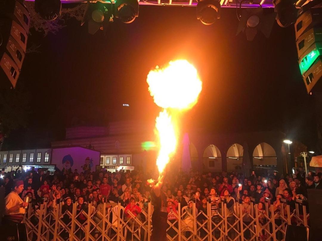 Kastamonu Belediyesi&rsquo;nin Ramazan Sokağı&rsquo;na yoğun ilgi