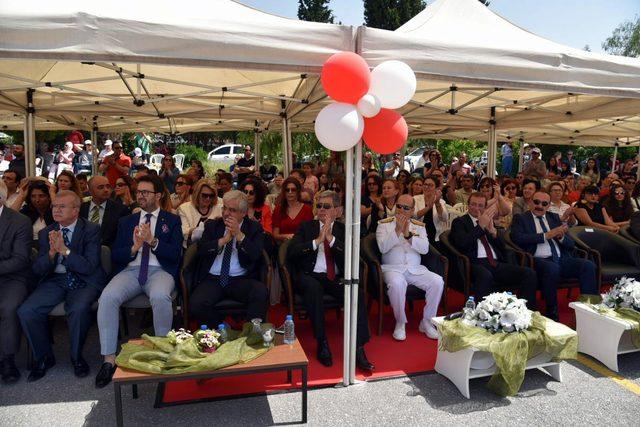 Karşıyaka'daki 19 Mayıs kutlamasında, ilçe başkanları arasında tartışma