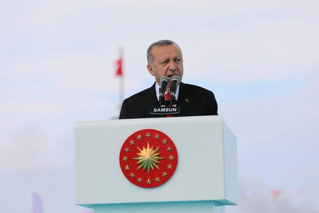 Erdoğan: Gençlerimizle bir araya geldiğimizde geleceğimize güvenim pekişiyor