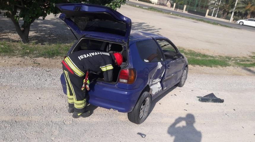 İki otomobilin &ccedil;arpıştığı kazada 1 kişi yaralandı