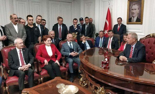 Kılıçdaroğlu İlkadım Belediye Başkanı Demirtaş’ı ziyaret etti