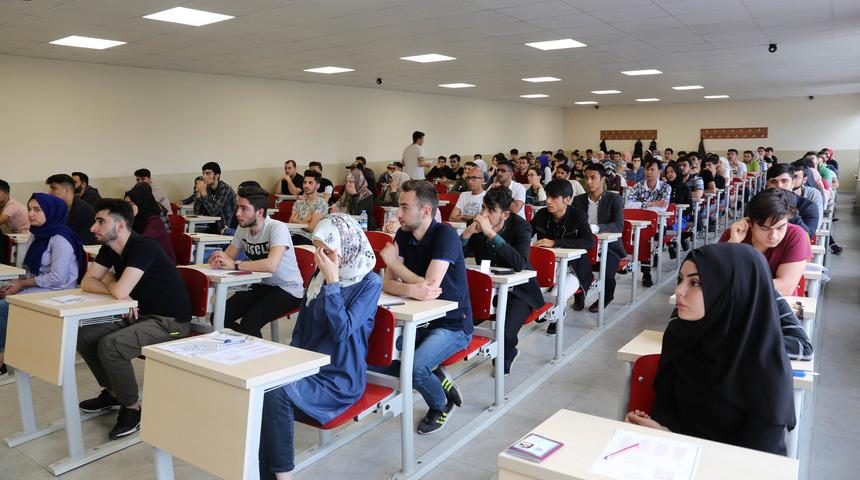 Cumhuriyet &Uuml;niversitesine yabancı &ouml;ğrenci ilgisi