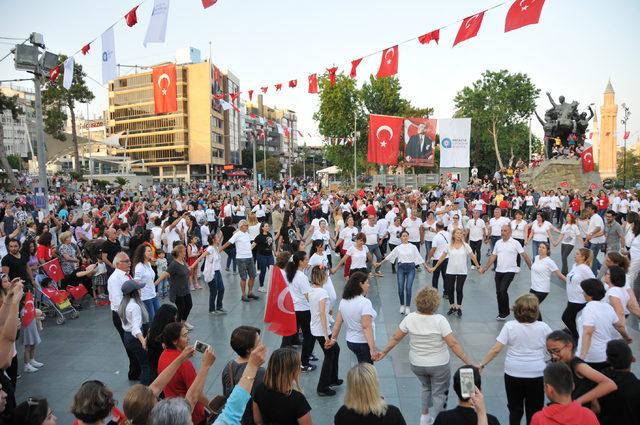 Antalya’da 300 kişi ‘Atabarı’ oynadı