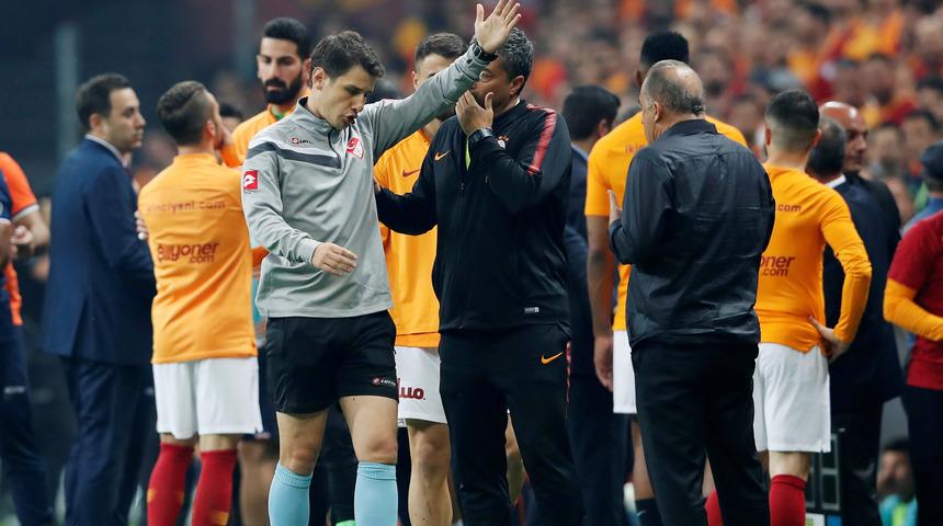 TT Stadı'nda dev gerilim! Tribüne gönderildi