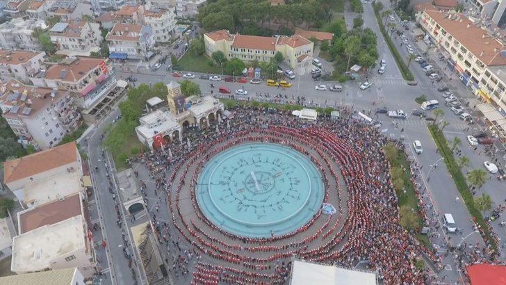 Saat 19:19’da 1919 öğrenci birlikte ’Atabarı’ oynadı G1