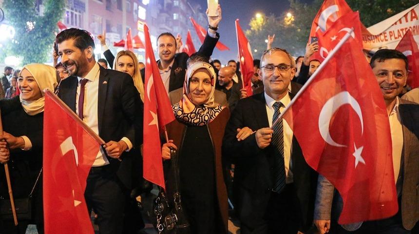 K&uuml;tahya&rsquo;da &rsquo;Fener Alayı ve Gen&ccedil;lik Y&uuml;r&uuml;y&uuml;ş&uuml;&rsquo; coşkusu