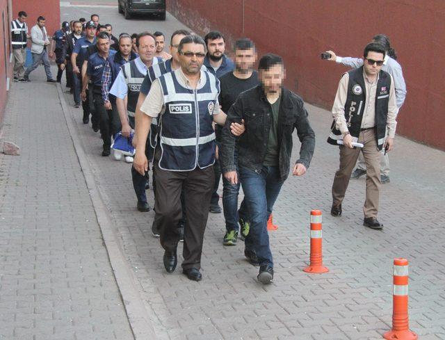 Kayseri merkezli FETÖ operasyonunda 17 şüpheli adliyede