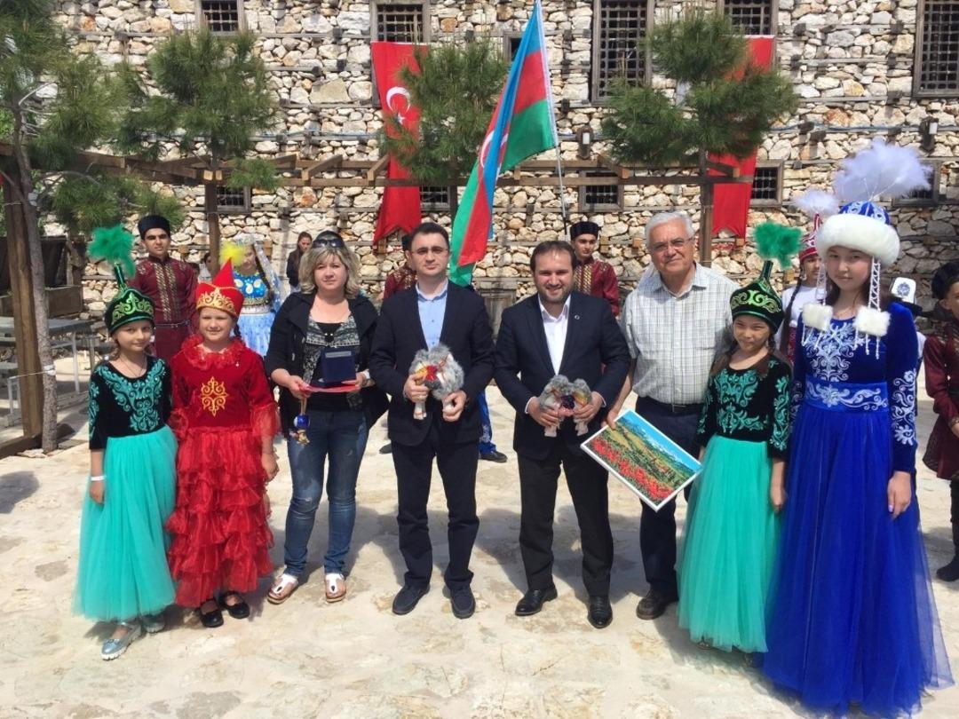 D&uuml;nya gen&ccedil;leri Akseki&rsquo;de buluştu