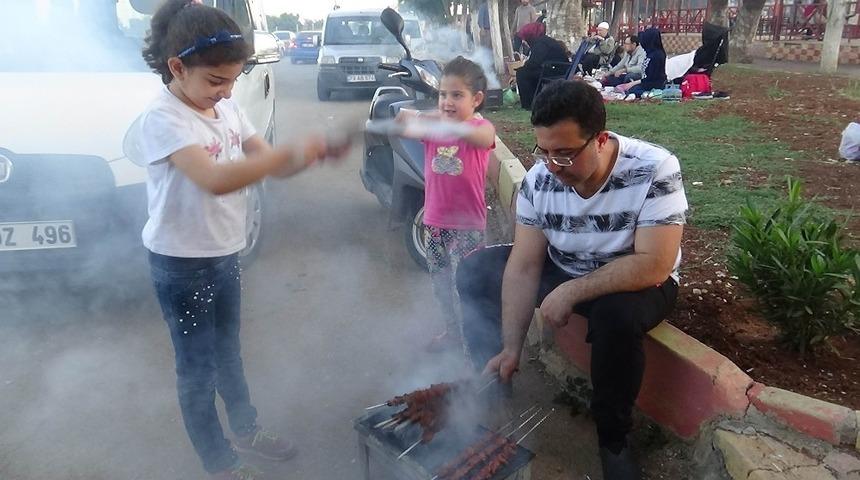 Kilislilerin iftarda mangal keyfi