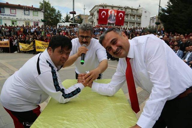 Down Sendromlu Ramazan Bilek Güreşi’nde Develi Şampiyonu Oldu