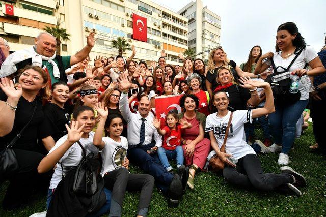 İzmir’de 19 Mayıs coşkusu