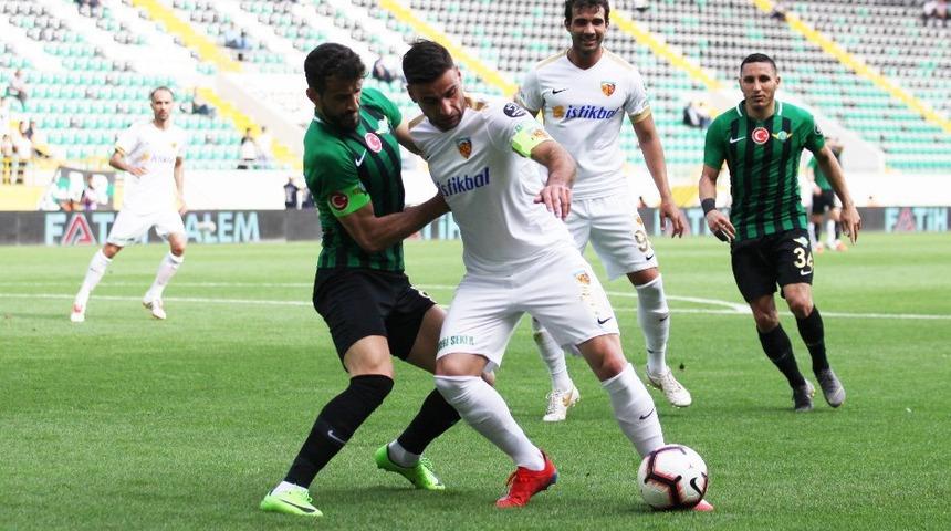 Sakıb 9 ay sonra forma giydi