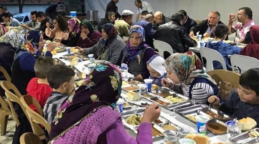 Köylülerden geleneksel iftar yemeği