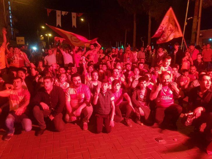 Kulalı taraftarlardan coşkulu kutlama G2