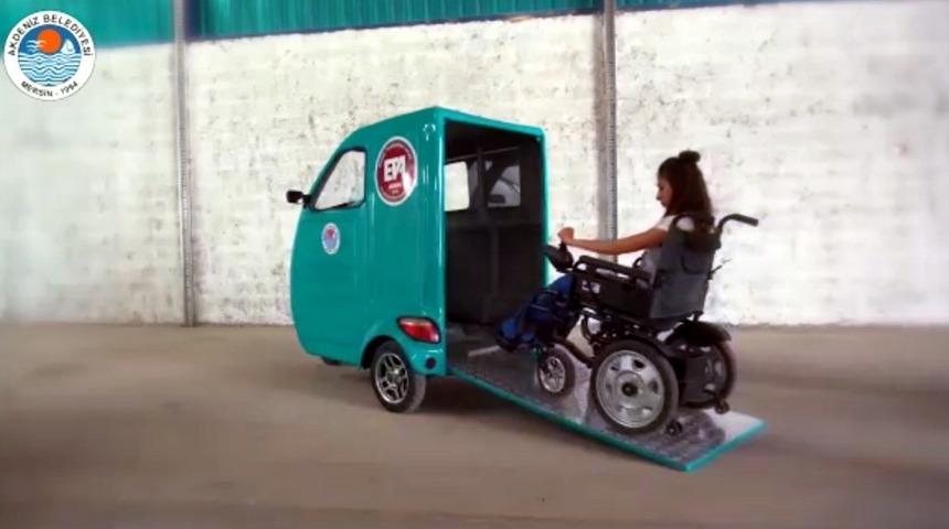 Başkan G&uuml;ltak, engel tanımayan aracın tanıtımına katıldı