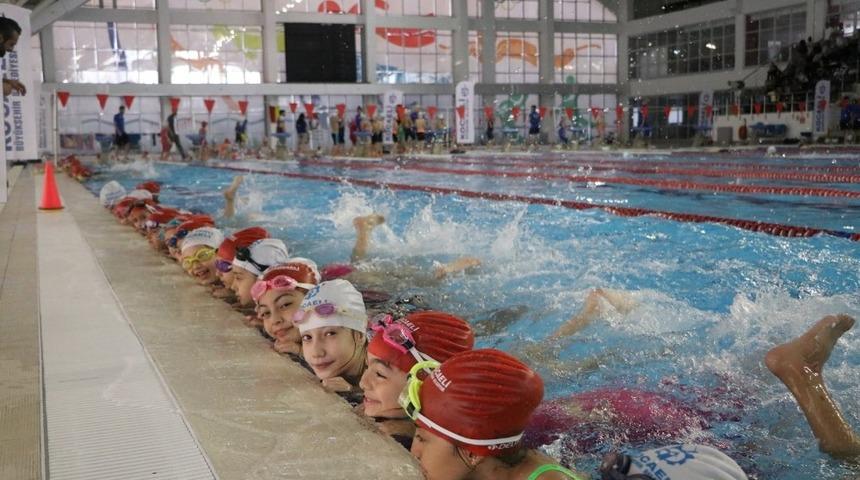 &Uuml;cretsiz Spor Okulları&rsquo;nda kayıtlar başladı