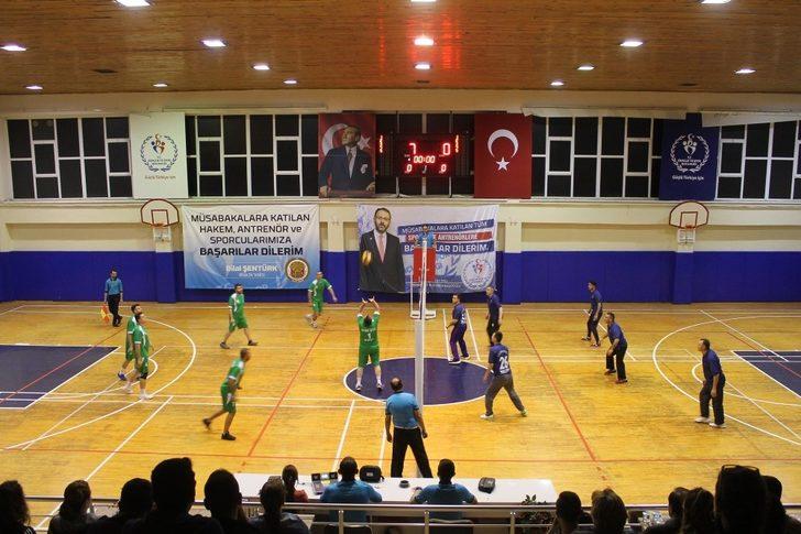 Kurumlar Arası Voleybol Turnuvası’nın şampiyonu Esnaf Spor oldu G4