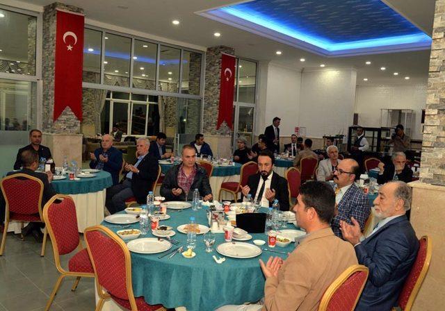 Vali Şentürk, Şed Kuşatma ekibiyle iftar açtı