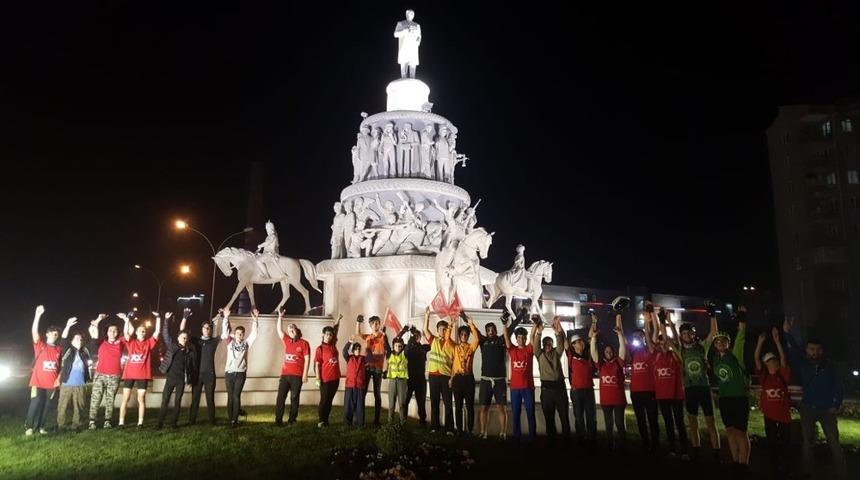 19 Mayıs&rsquo;ı bisiklet turu atarak kutladılar