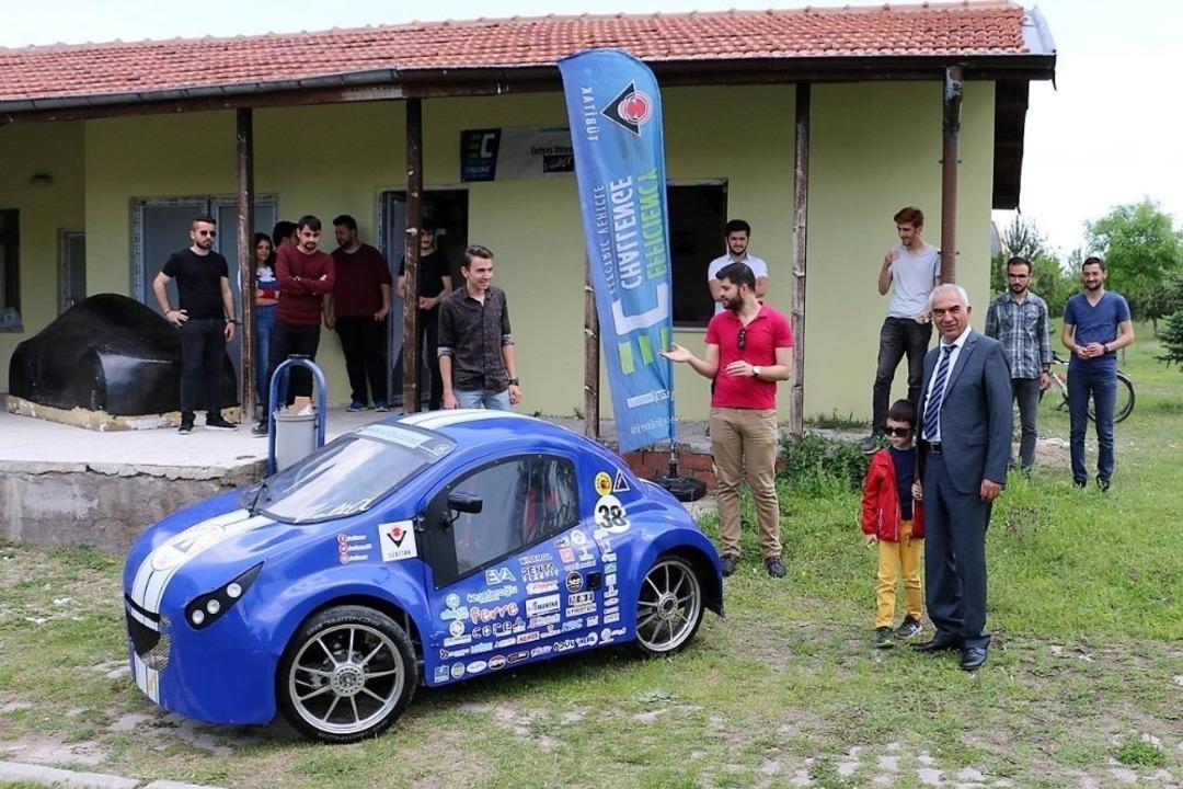 Mimarsinan OSB, ER&Uuml;&rsquo;n&uuml;n elektrikli aracı &rsquo;VoltaCar&rsquo;a sponsor oldu
