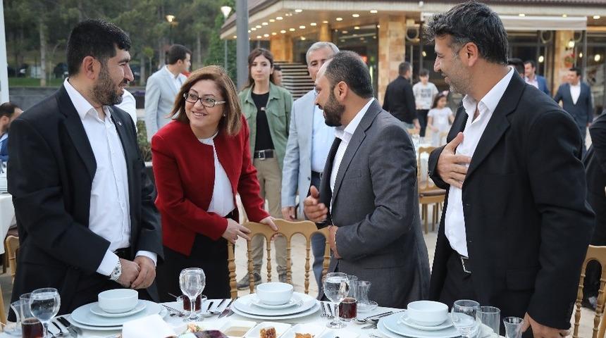 Fatma Şahin&rsquo;den birlik ve beraberlik &ccedil;ağrısı