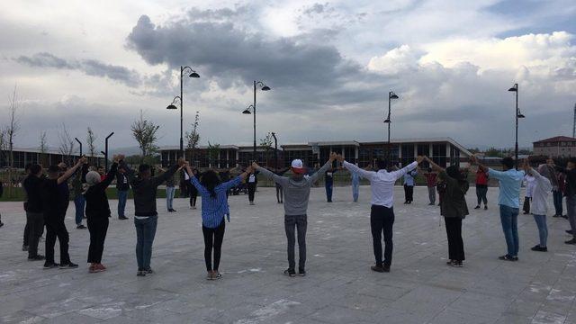 Ağrı’da Atabarı oyunu sahnelendi