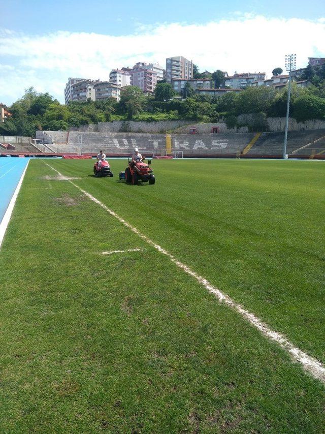 Zonguldak Kömürspor’un sahası bakıma alındı