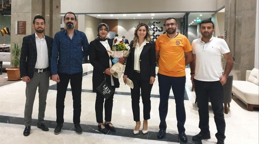 G&uuml;l&uuml;mseyen Baret Derneği kuruldu