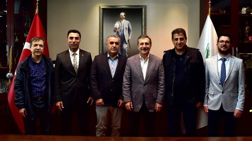 &Ouml;zel &Uuml;mit Hastanesi&rsquo;nden Ata&ccedil;&rsquo;a ziyaret