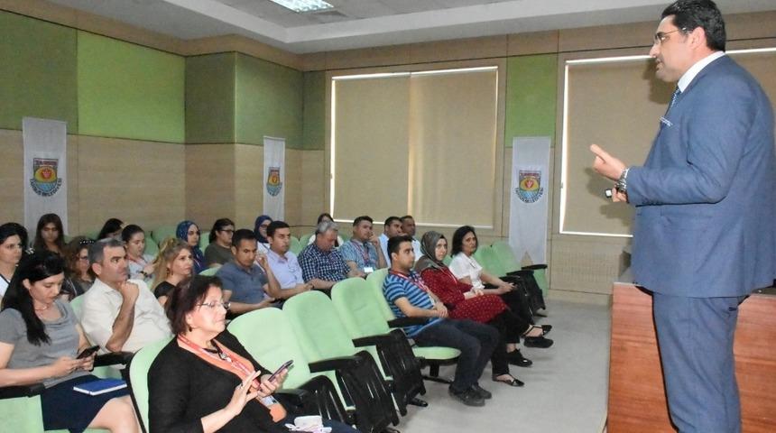 Belediye personeline "Kurumsal Motivasyon ve Kurumsal İletişim" semineri