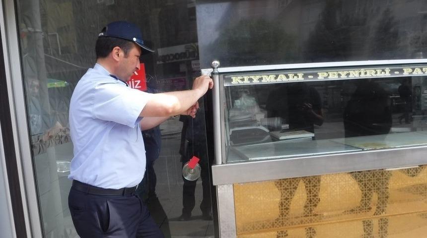 Gebze&rsquo;de zabıta ekipleri, denetimlerini s&uuml;rd&uuml;r&uuml;yor