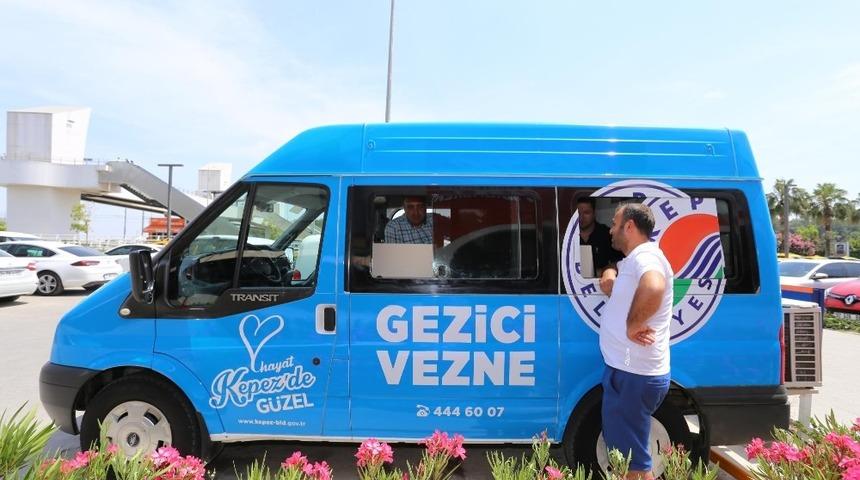 Kepez’in gezici vezneleri pazar yerlerinde