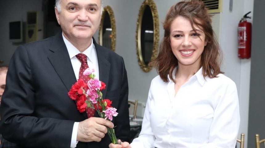 Başkan Özlü KSS esnafını yalnız bırakmadı