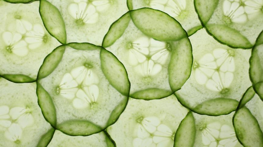 Sahurda ve iftarda bağırsak tembelliğine karşı salata t&uuml;ketilmeli