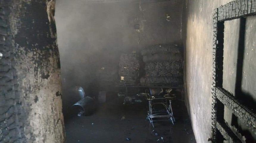 Yangında ev kullanılmaz hale geldi