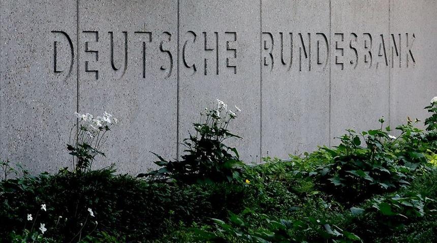 Bundesbank'tan "ekonomik gerileme ve düşük faiz" uyarısı