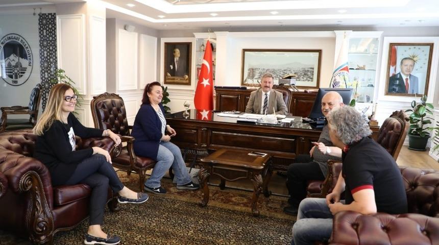 Kayseri Diş Hekimleri Odası Y&ouml;netim Kurulu &Uuml;yeleri Dr. Mustafa Palancıoğlu&rsquo; nu ziyaret etti